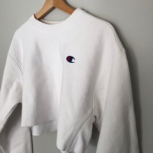 Cropped white Champion crewneck